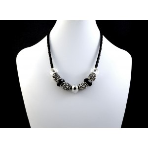 LEATHER NECKLACE AND BLACK AND CLEAR BEADS
